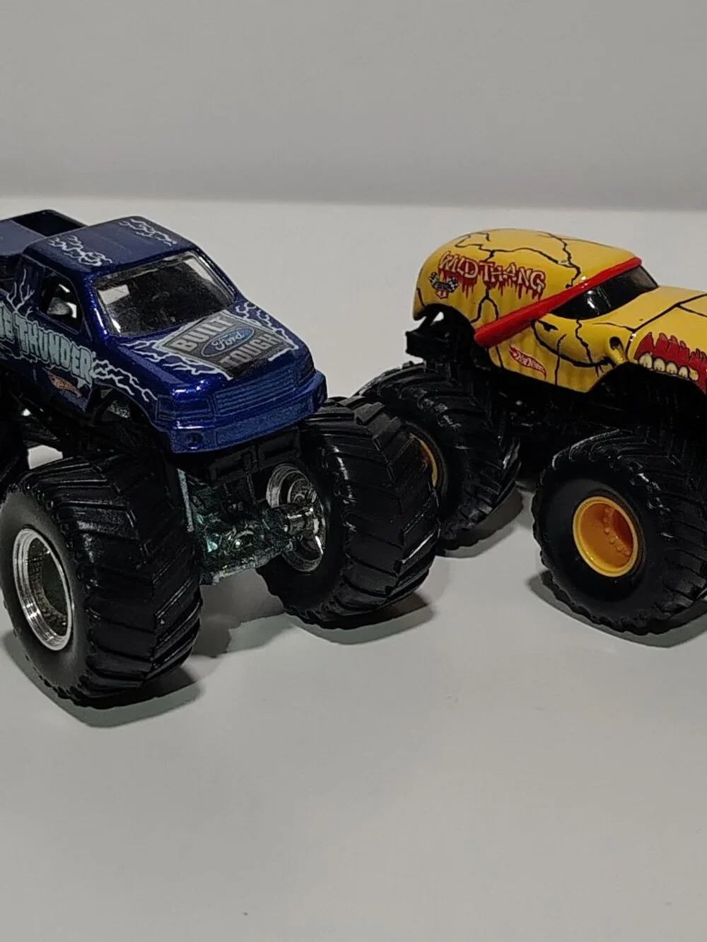 Vintage Hot Wheels Monster Jam Wild Thang Blue Thunder 1:64 Truck Lot of 2